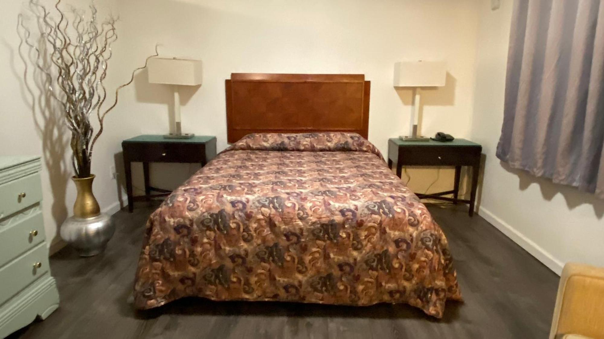 Golden Kent Motel 外观 照片